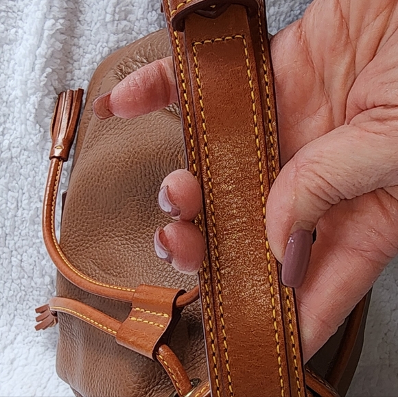 Dooney & Bourke AWL - Picture 15 of 16